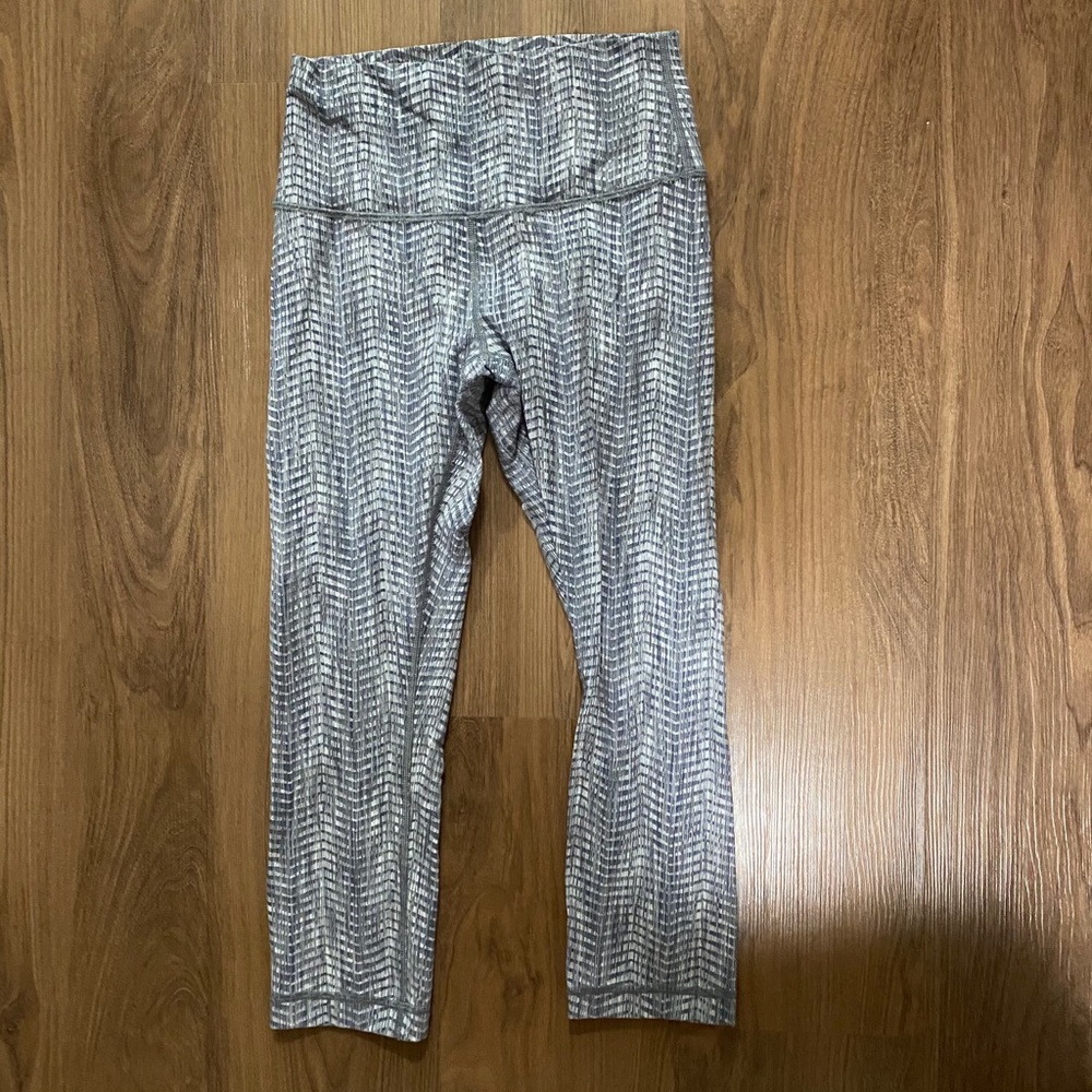 Lululemon cropped leggings